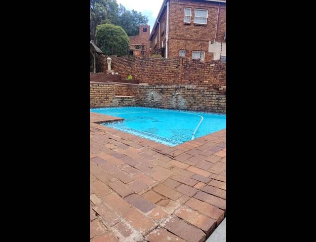 5 BEDROOM HOUSE FOR SALE IN BASSONIA